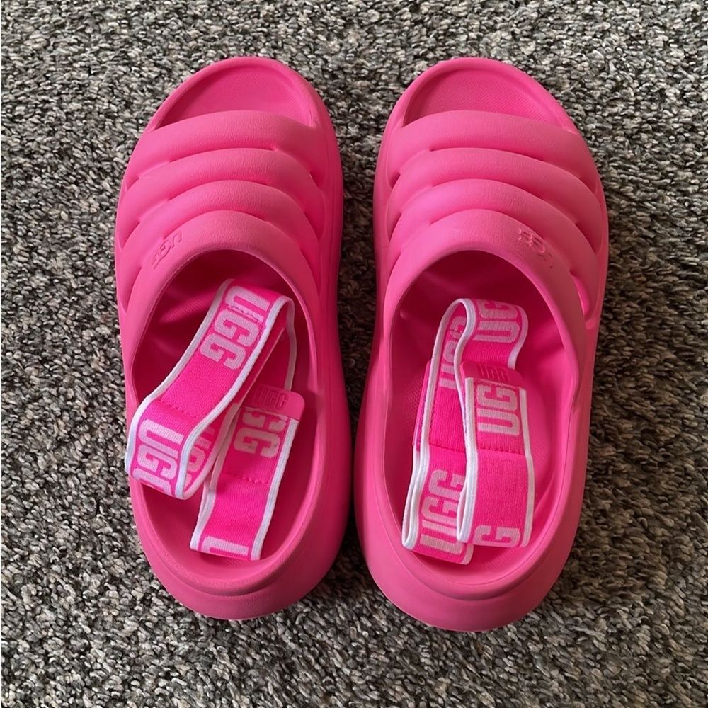 UGG Sport Yeah Slides